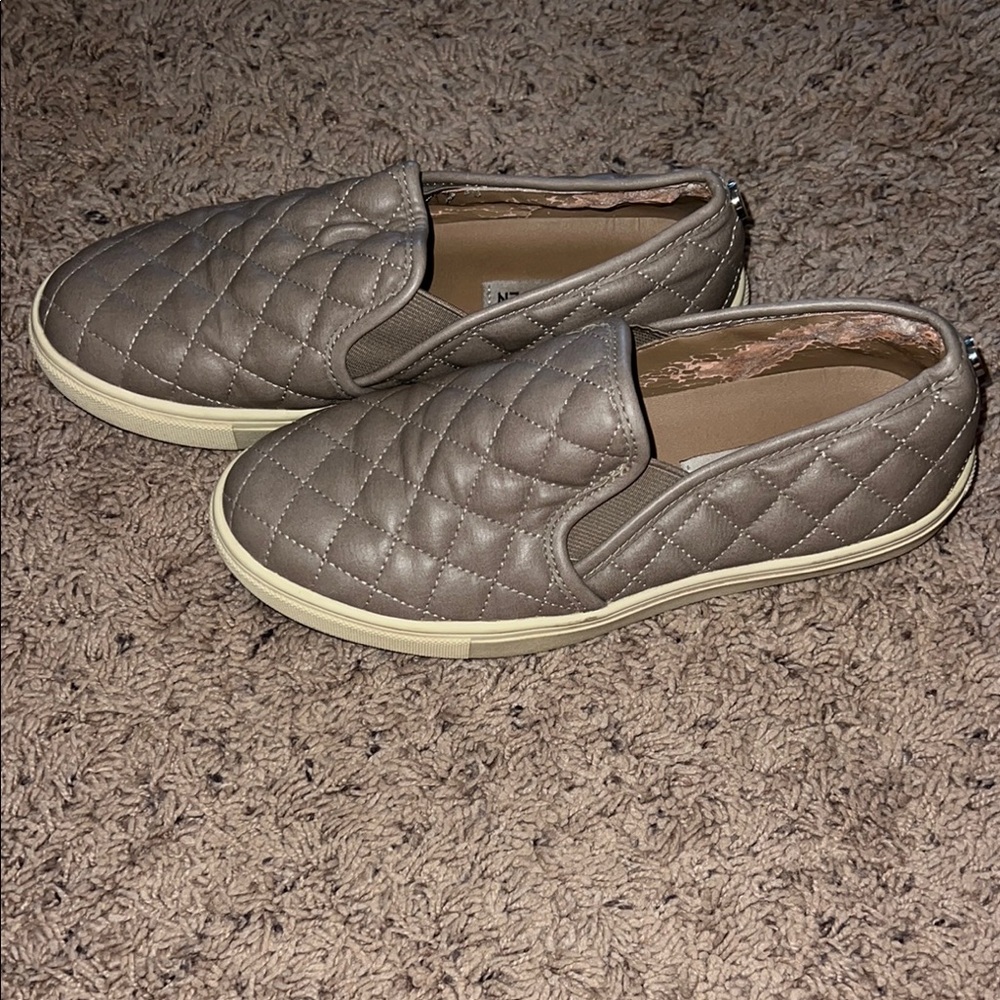 Steve Madden Quilted Grey Slip-On Shoes